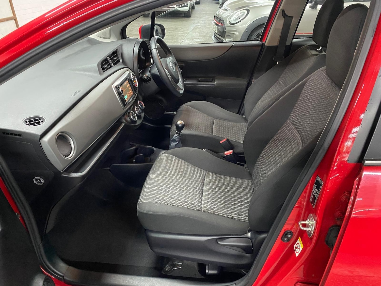 Used Toyota Yaris 2013 for sale - 76424580: Photo 16