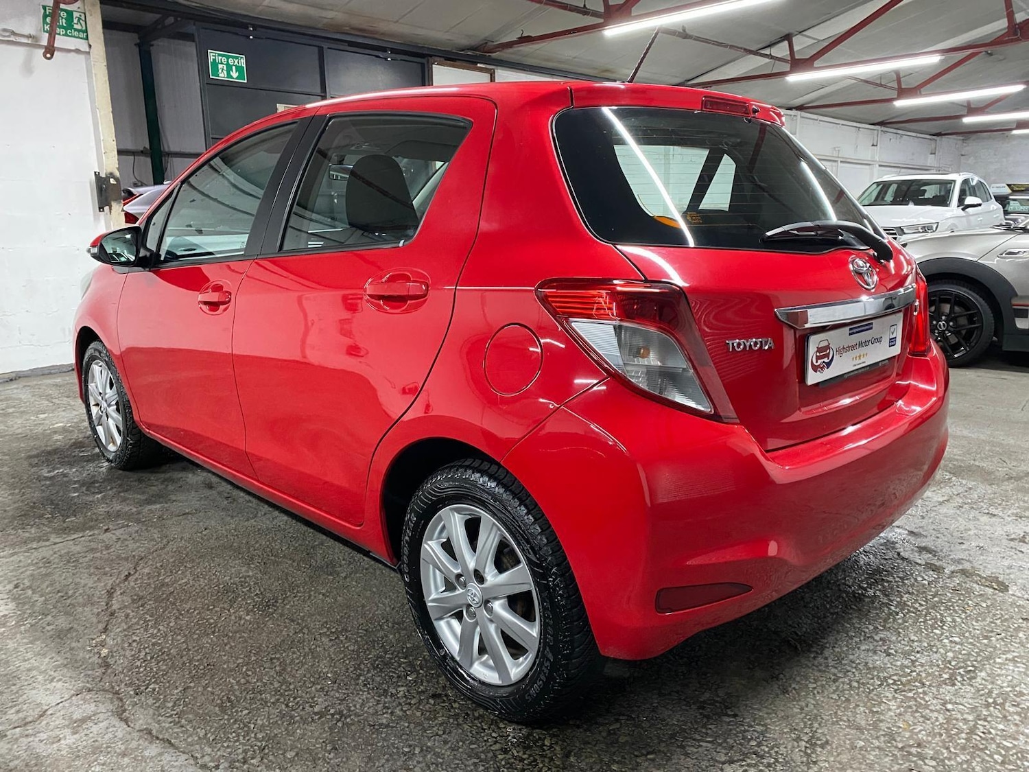 Used Toyota Yaris 2013 for sale - 76424580: Photo 24