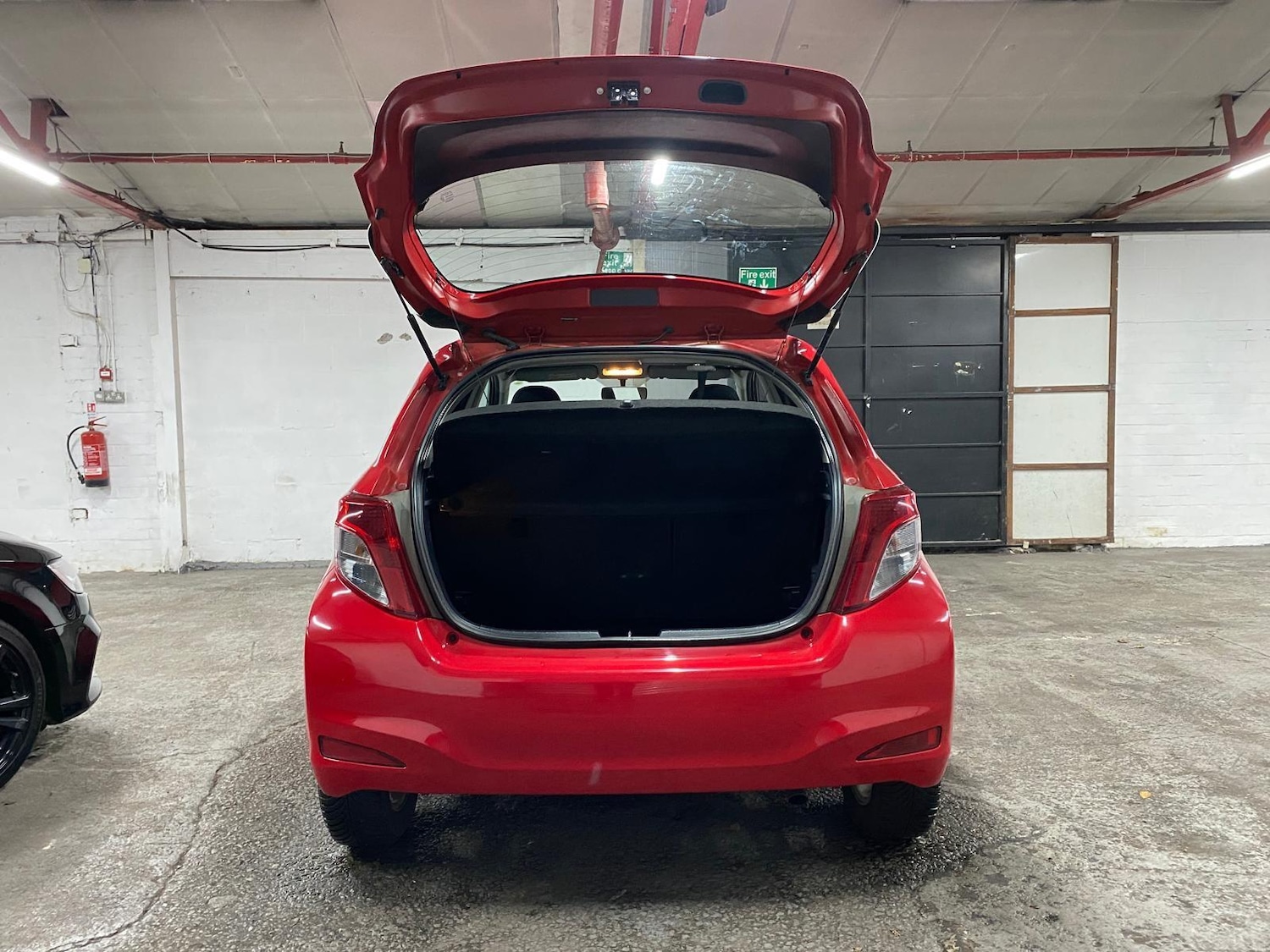 Used Toyota Yaris 2013 for sale - 76424580: Photo 26