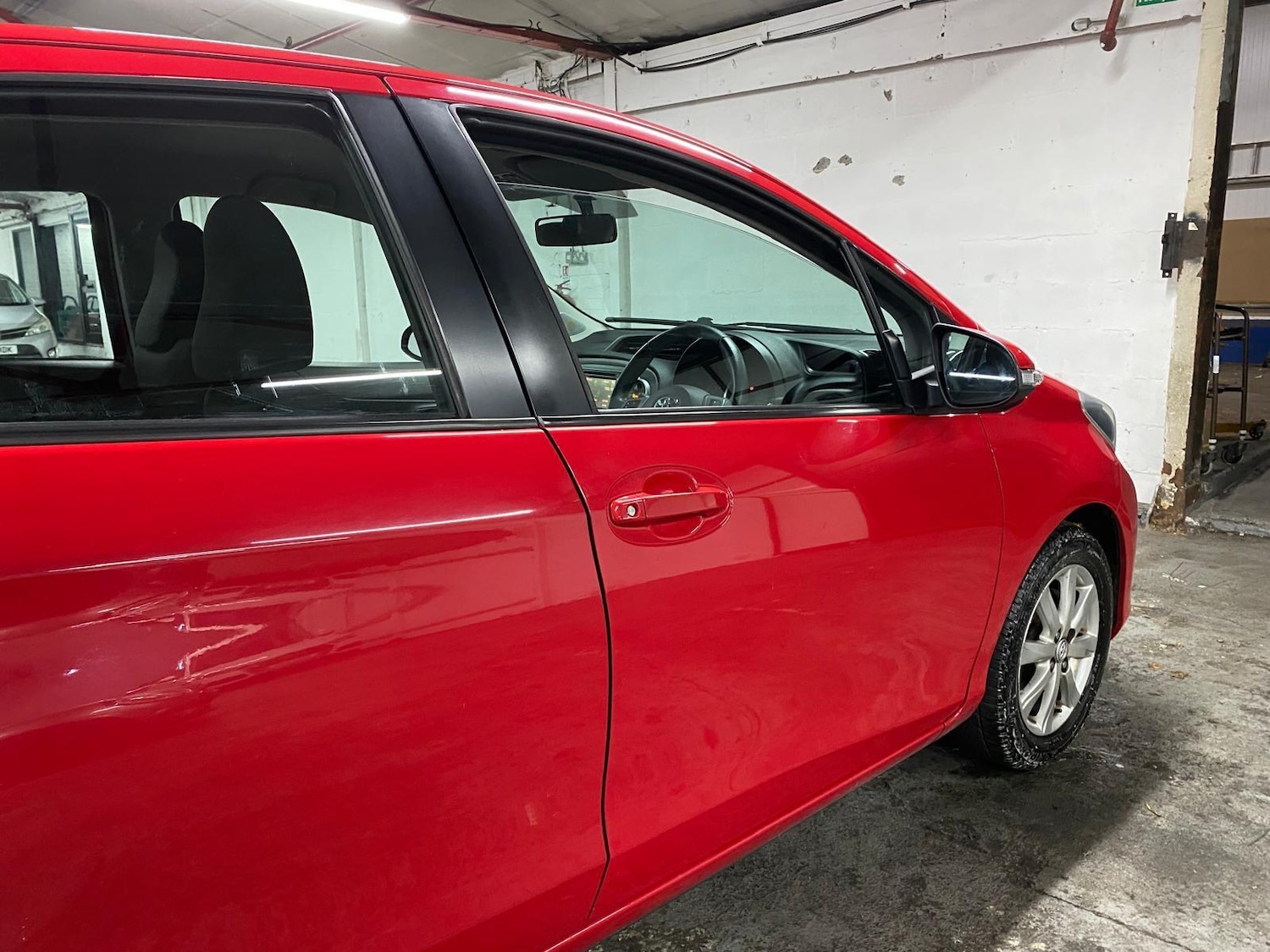 Used Toyota Yaris 2013 for sale - 76424580: Photo 31