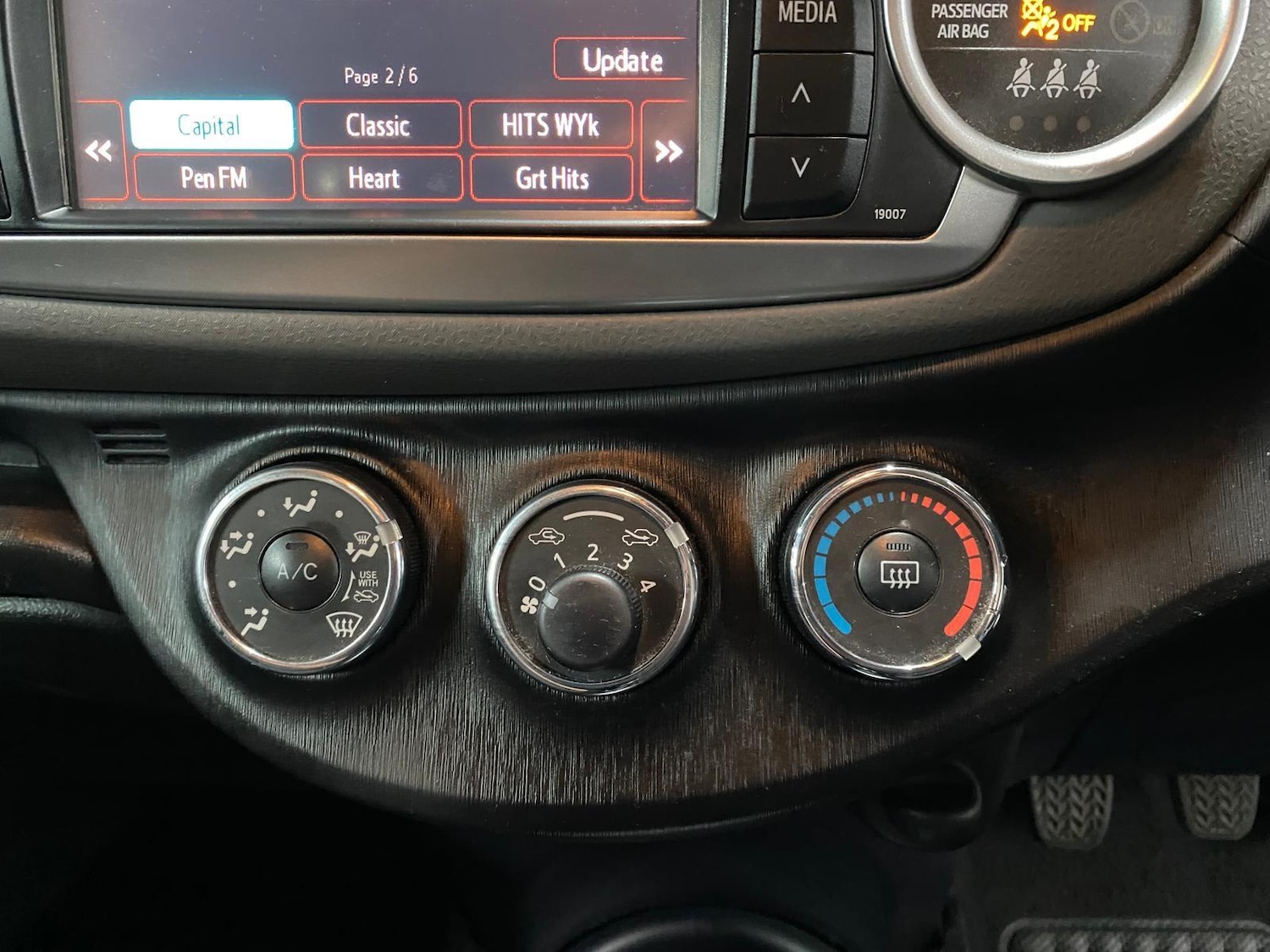 Used Toyota Yaris 2013 for sale - 76424580: Photo 36