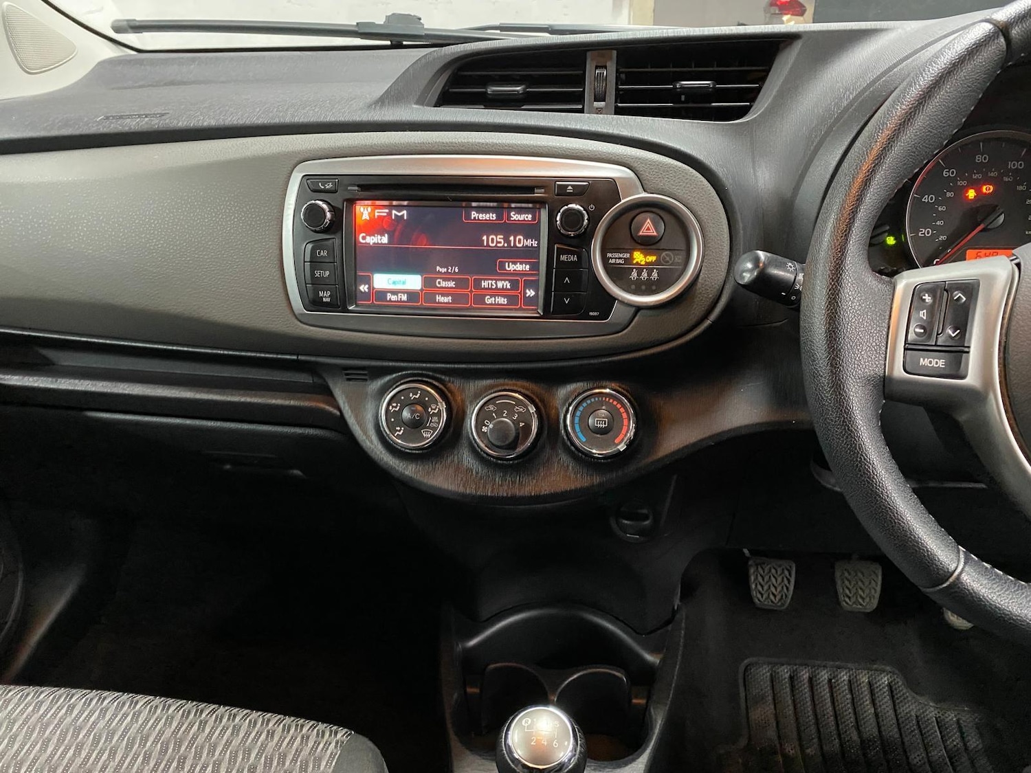 Used Toyota Yaris 2013 for sale - 76424580: Photo 37