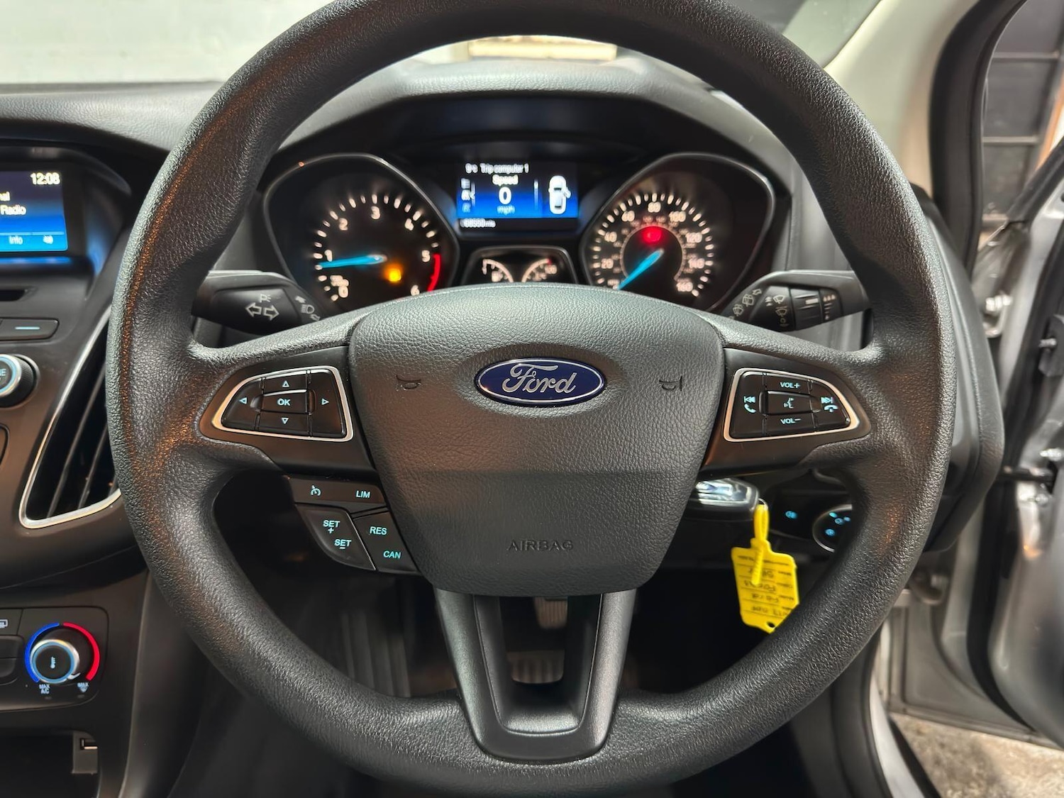 Used Ford Focus 2017 for sale - 78048110: Photo 2