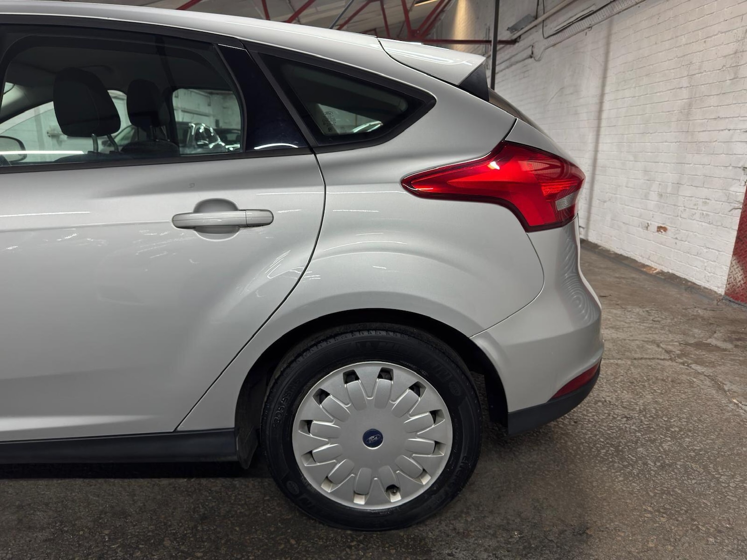 Used Ford Focus 2017 for sale - 78048110: Photo 33