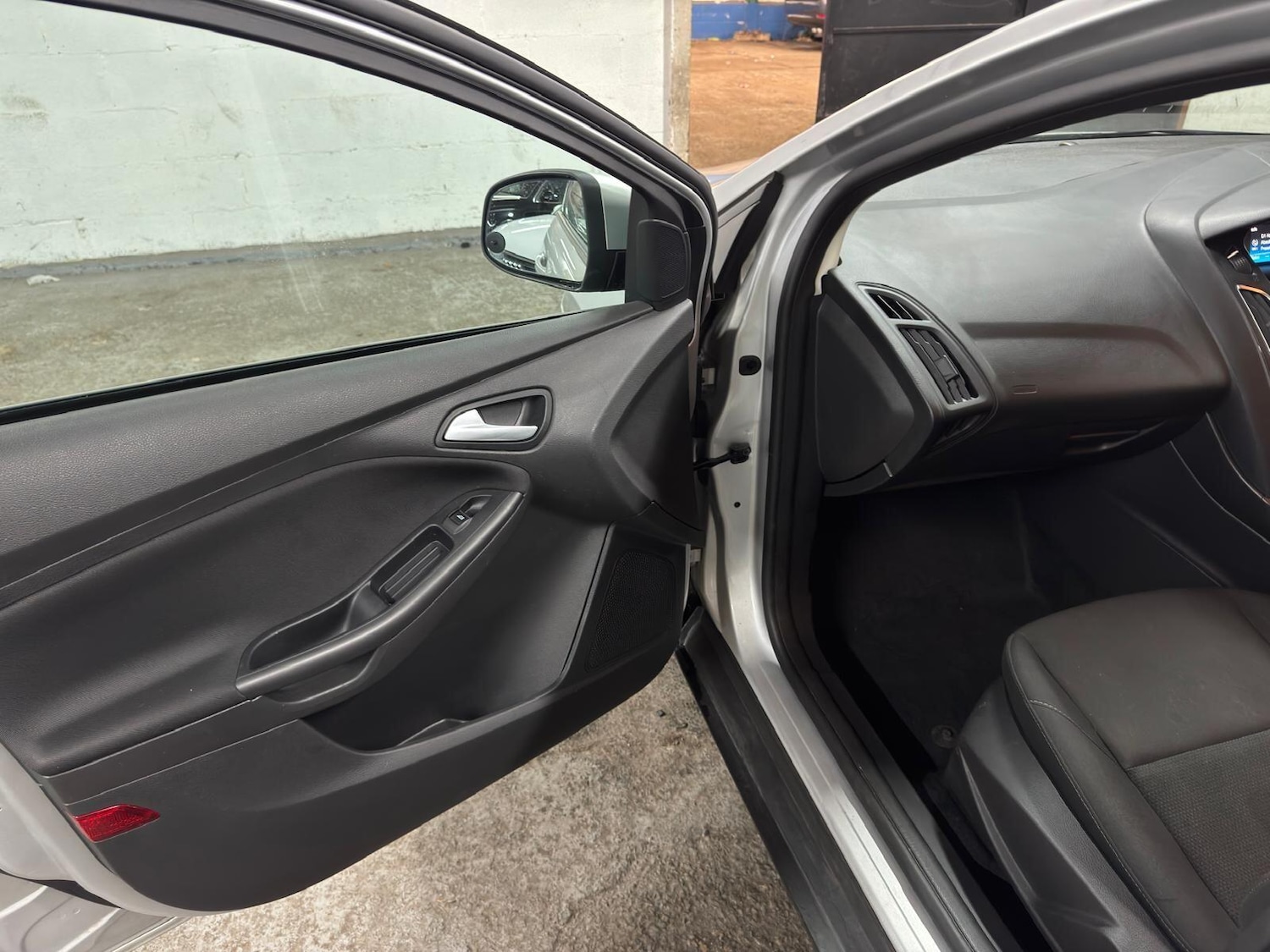 Used Ford Focus 2017 for sale - 78048110: Photo 37