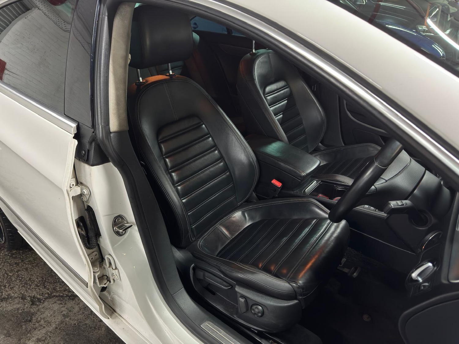 Used Volkswagen CC 2014 for sale - 77633842: Photo 15