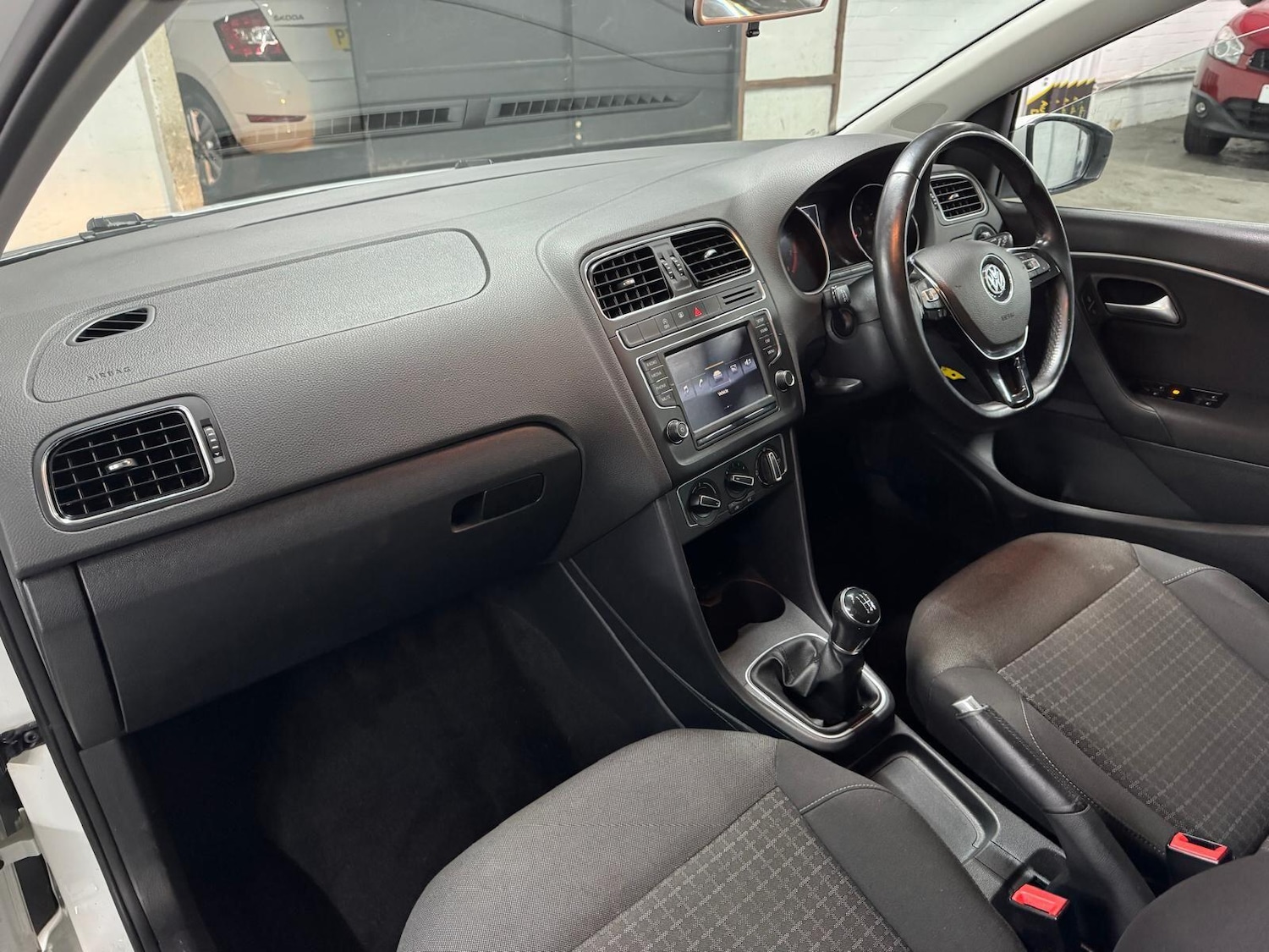 Used Volkswagen Polo 2015 for sale - 77029893: Photo 19