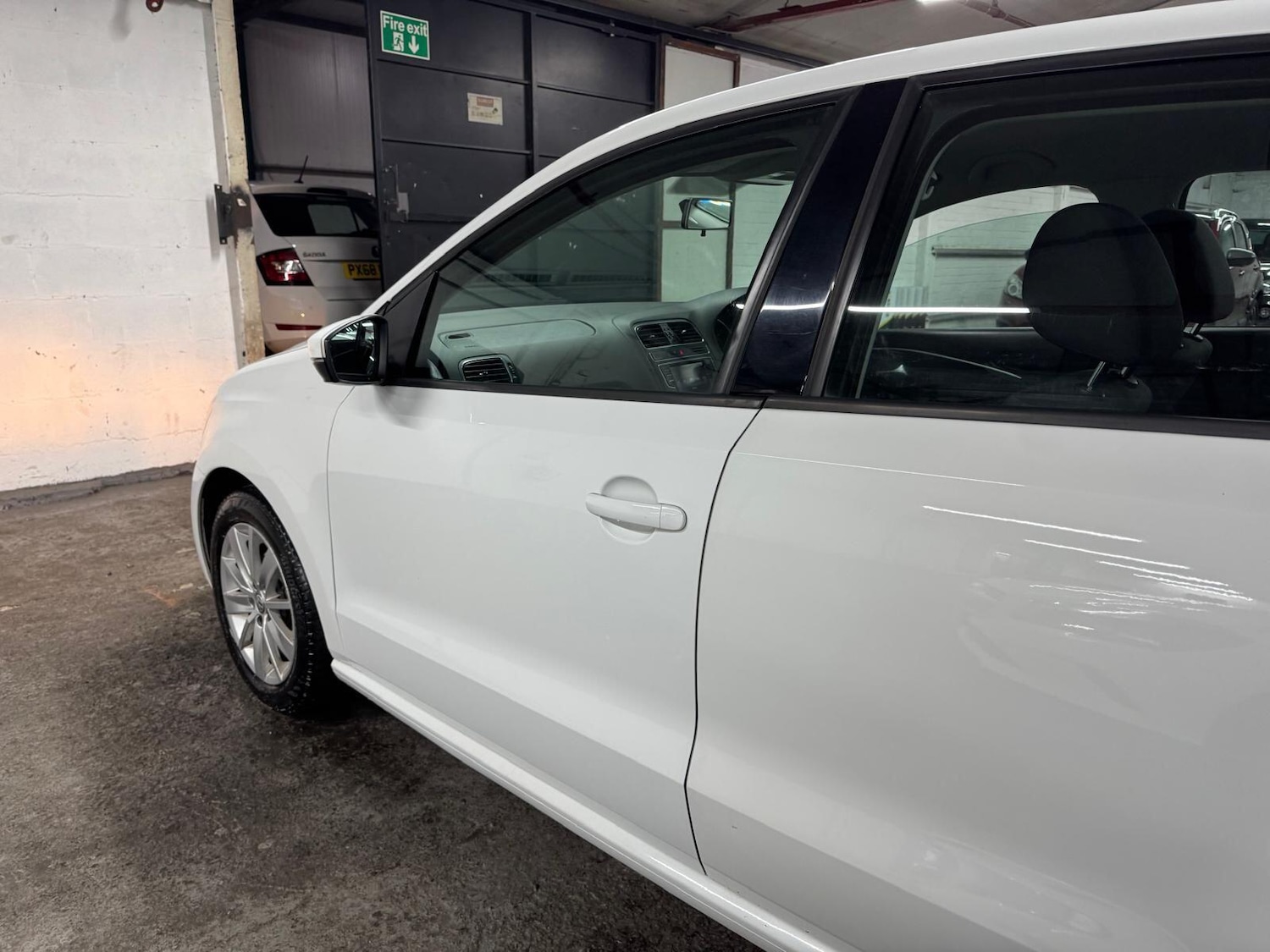 Used Volkswagen Polo 2015 for sale - 77029893: Photo 24