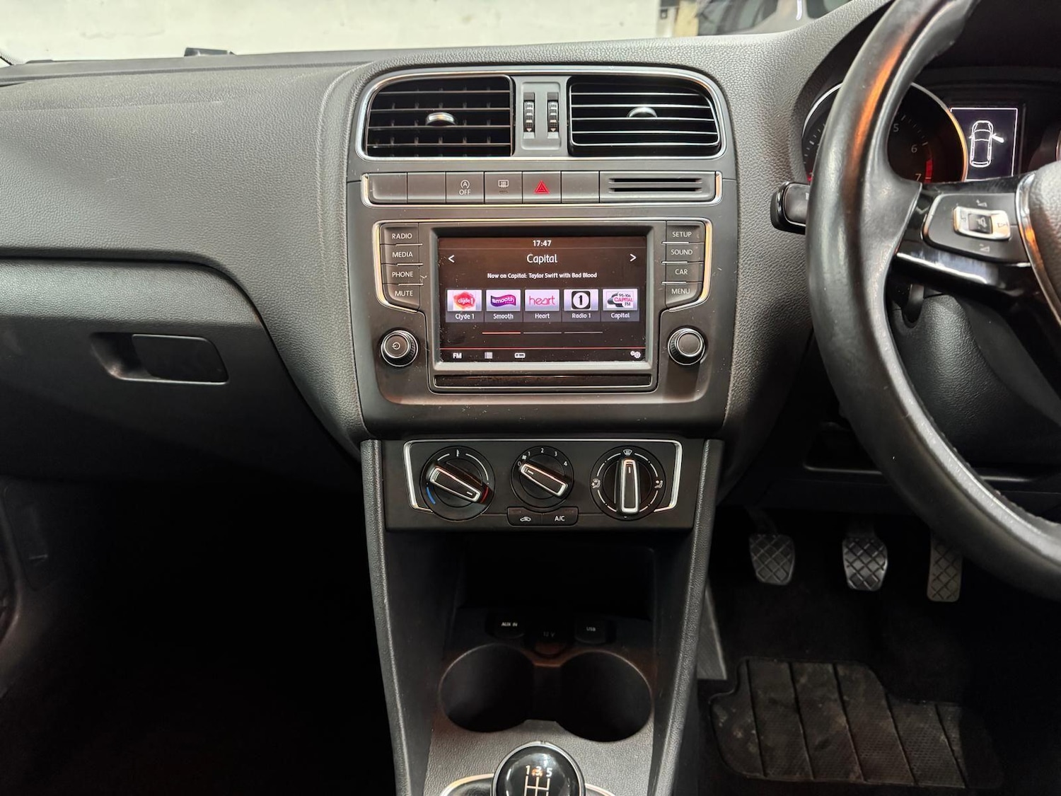 Used Volkswagen Polo 2015 for sale - 77029893: Photo 39