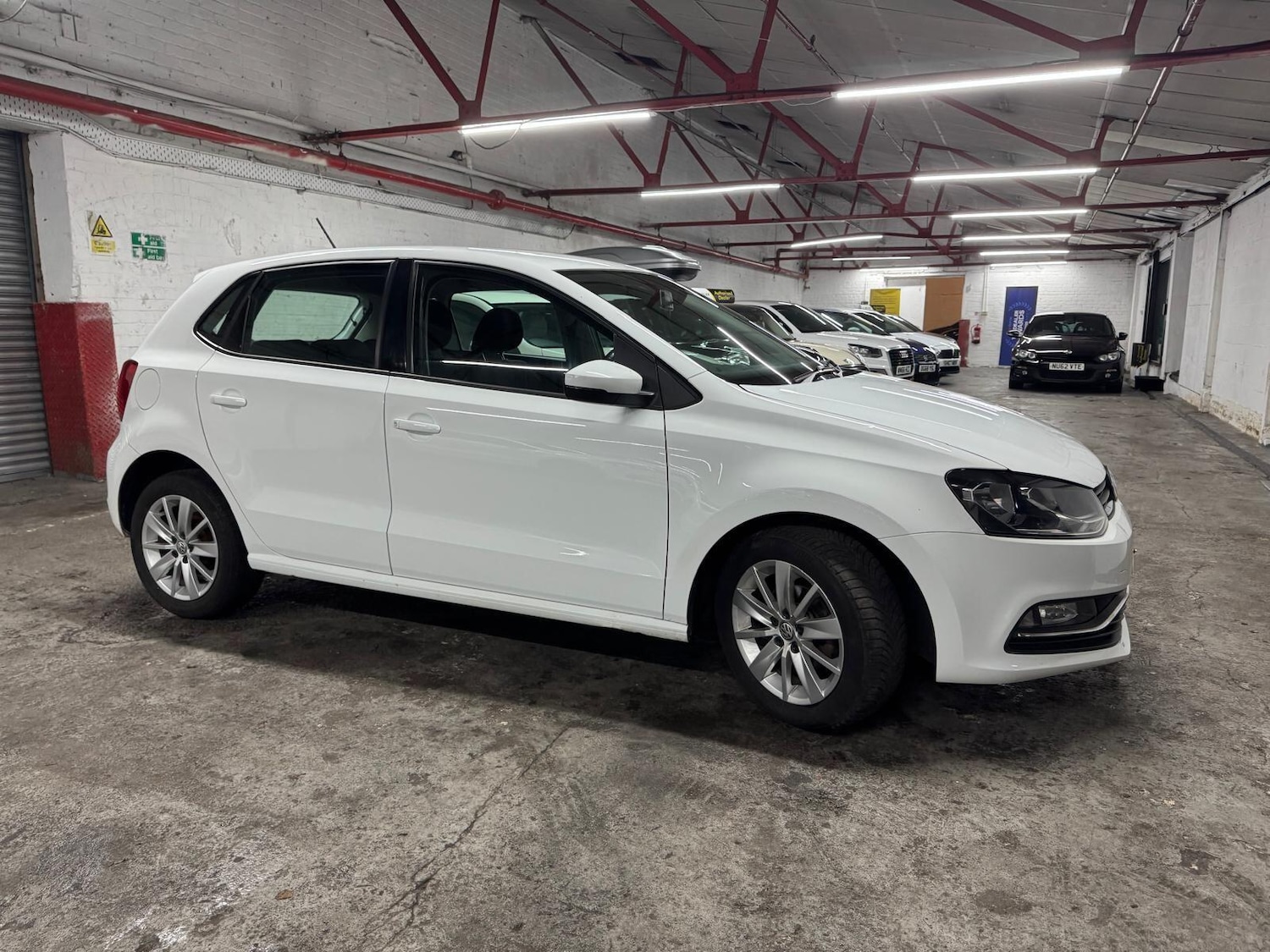 Used Volkswagen Polo 2015 for sale - 77029893: Photo 49