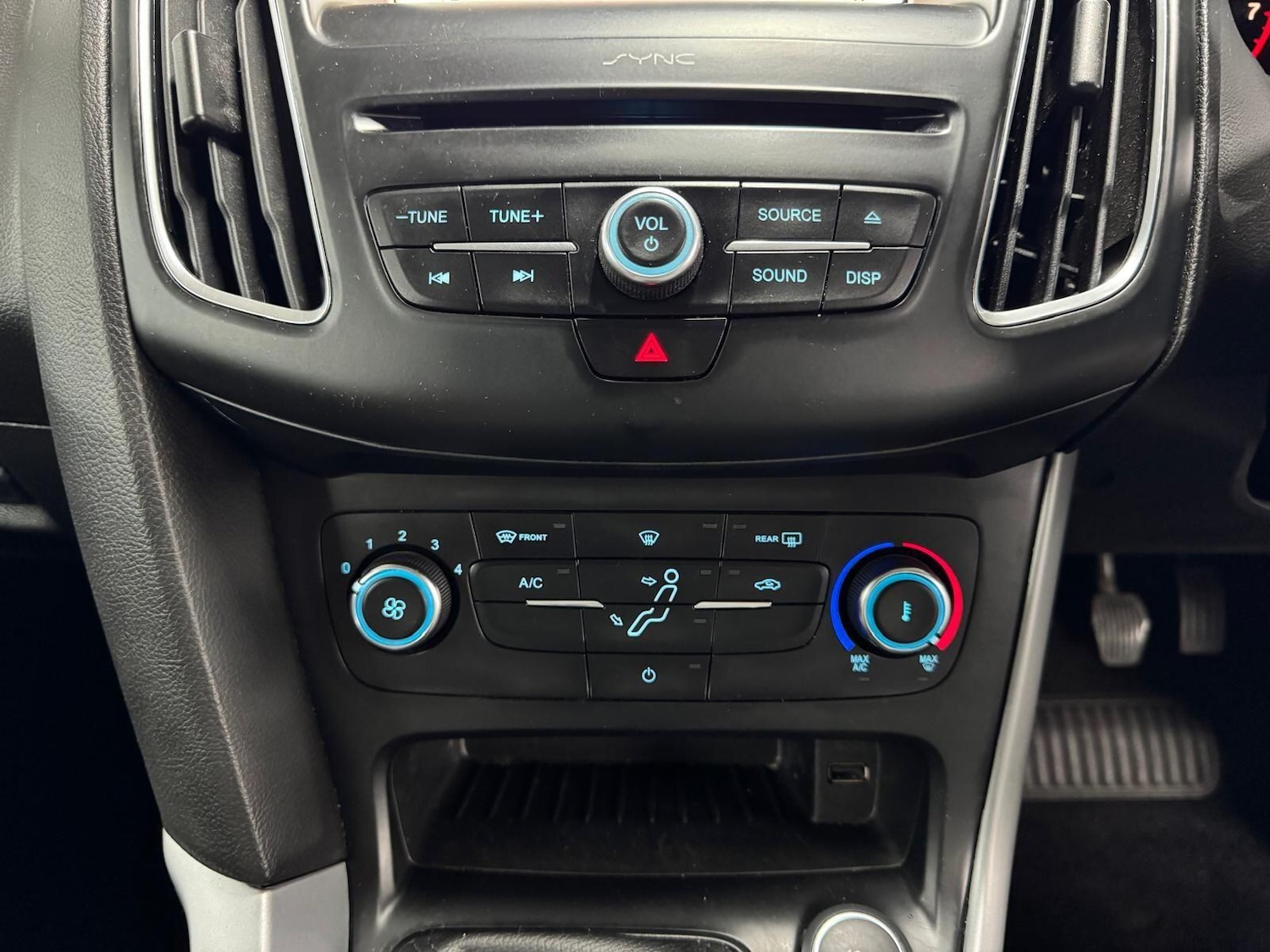 Used Ford Focus 2017 for sale - 76801662: Photo 21