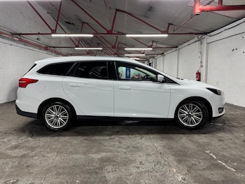 Used Ford Focus 2017 for sale - 76801662: Photo