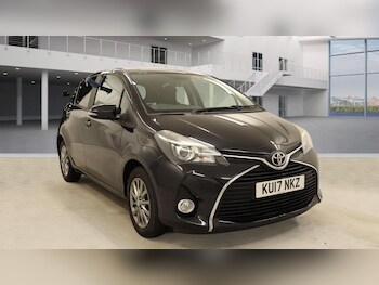 Used Toyota Yaris 2017 for sale - 77497022: Photo