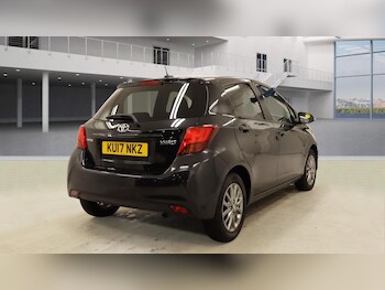 Used Toyota Yaris 2017 for sale - 77497022: Photo