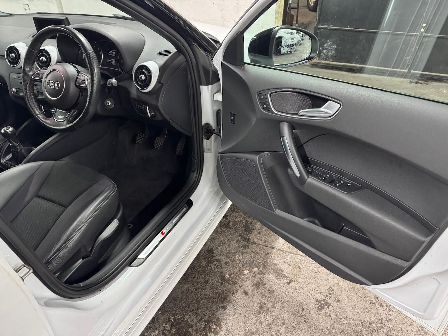 Used Audi A1 2014 for sale - 76561013: Photo 31