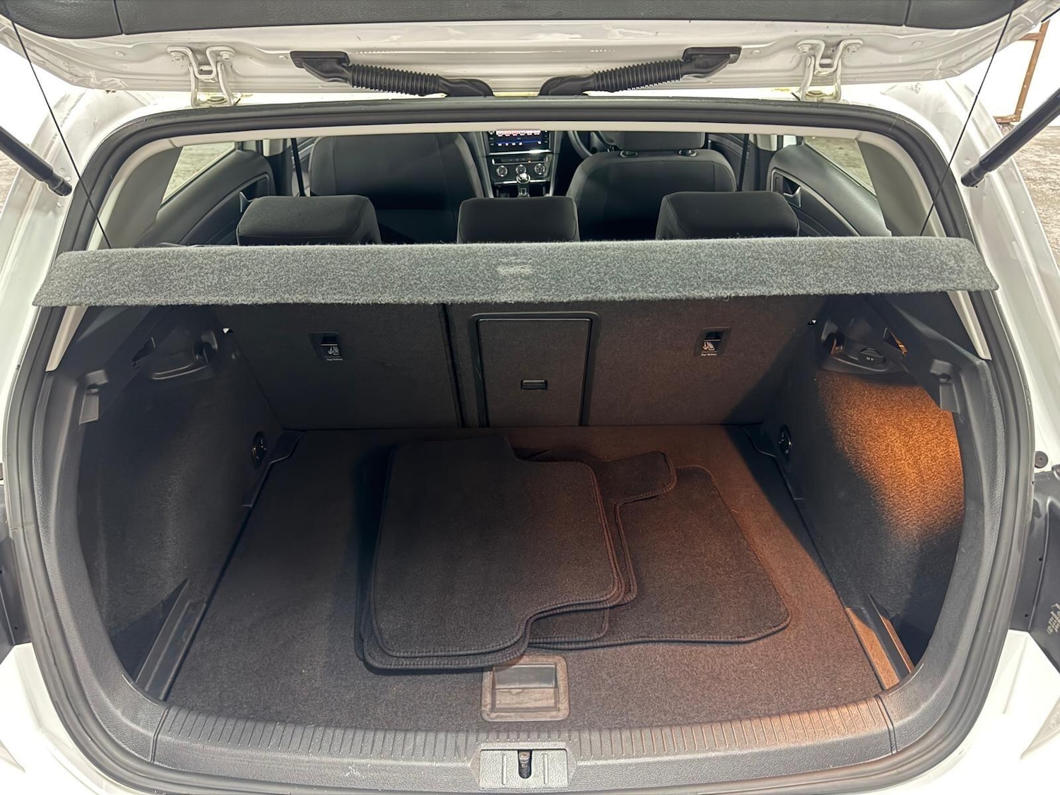 Used Volkswagen Golf 2018 for sale - 76498767: Photo 47