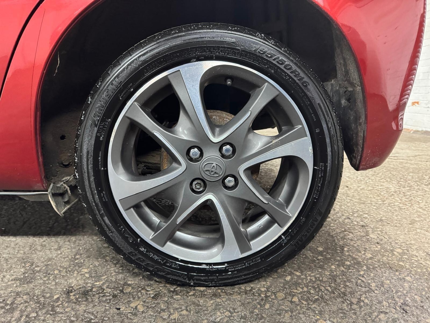 Used Toyota Yaris 2013 for sale - 77632971: Photo 31