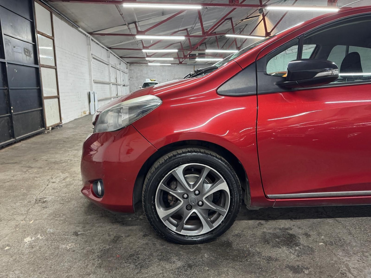 Used Toyota Yaris 2013 for sale - 77632971: Photo 40