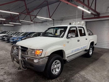 Used Toyota Hilux 2004 for sale - 78981638: Photo