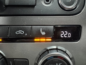 Used Volkswagen Scirocco 2012 for sale - 76865795: Photo