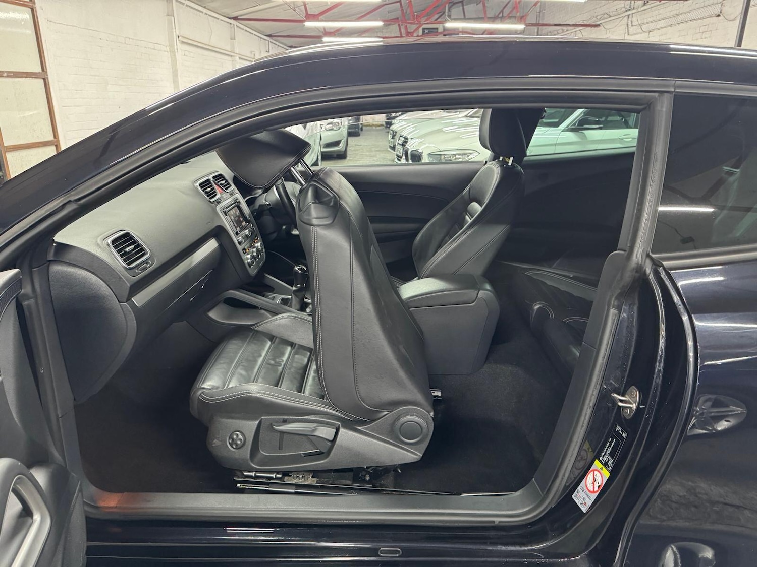 Used Volkswagen Scirocco 2012 for sale - 76865795: Photo 47