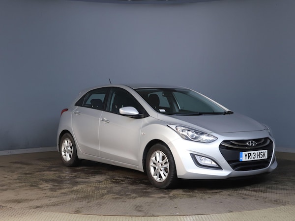 Used Hyundai i30 2013 for sale - 76227925: Photo 2