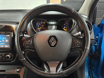 Used Renault Captur 2015 for sale - 79601311: Photo