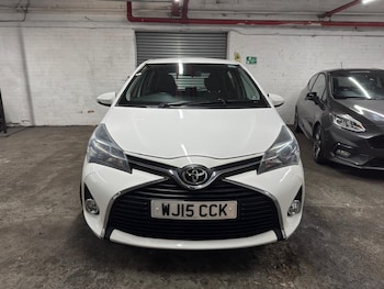 Used Toyota Yaris 2015 for sale - 78348192: Photo