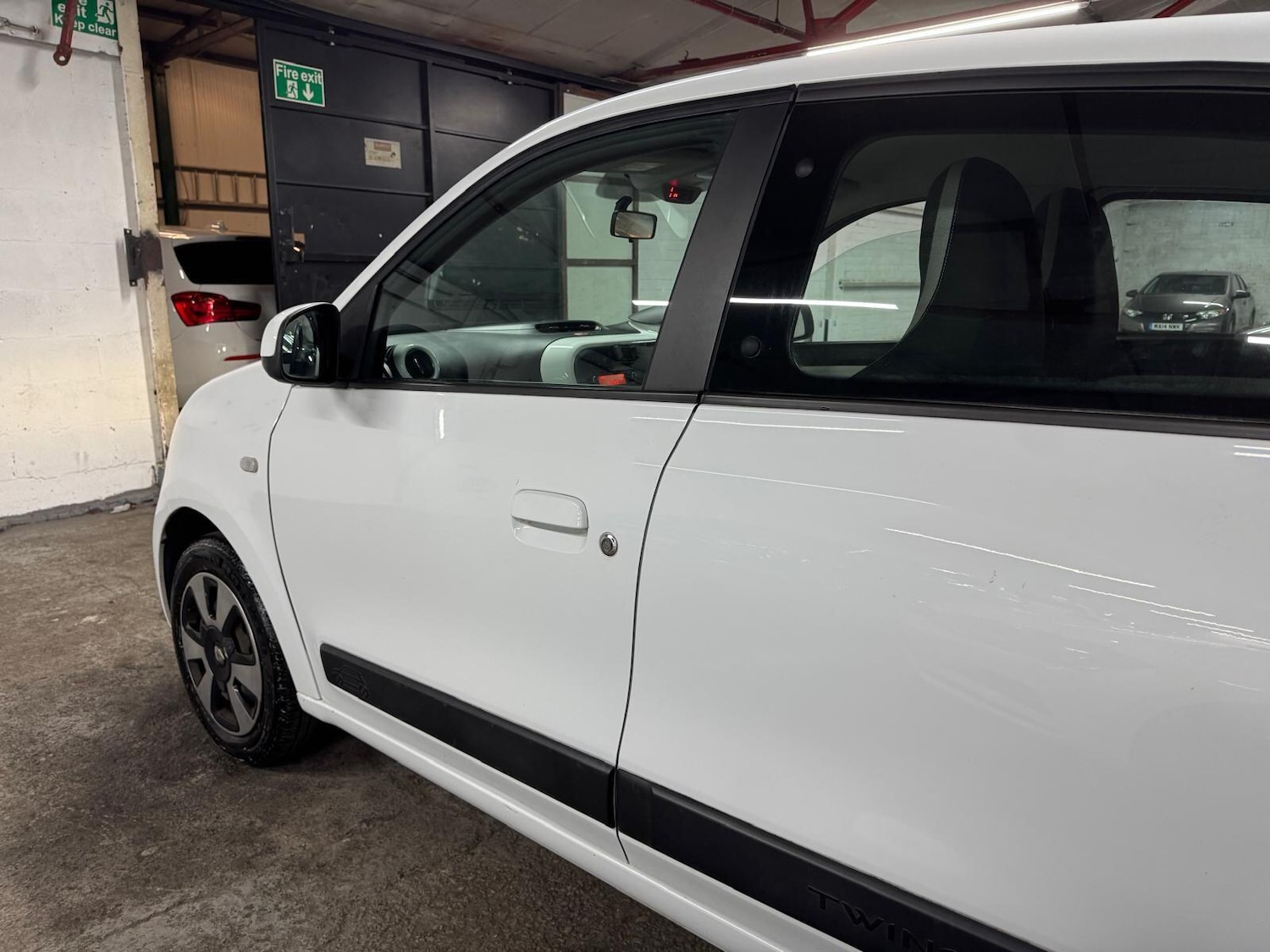 Used Renault Twingo 2015 for sale - 77824829: Photo 33