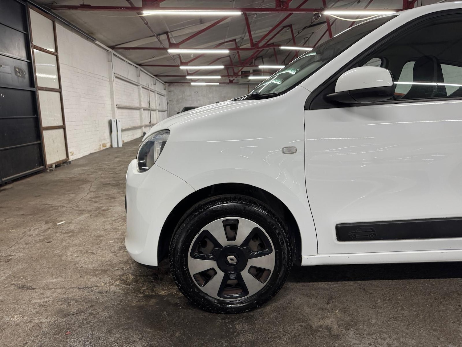Used Renault Twingo 2015 for sale - 77824829: Photo 44