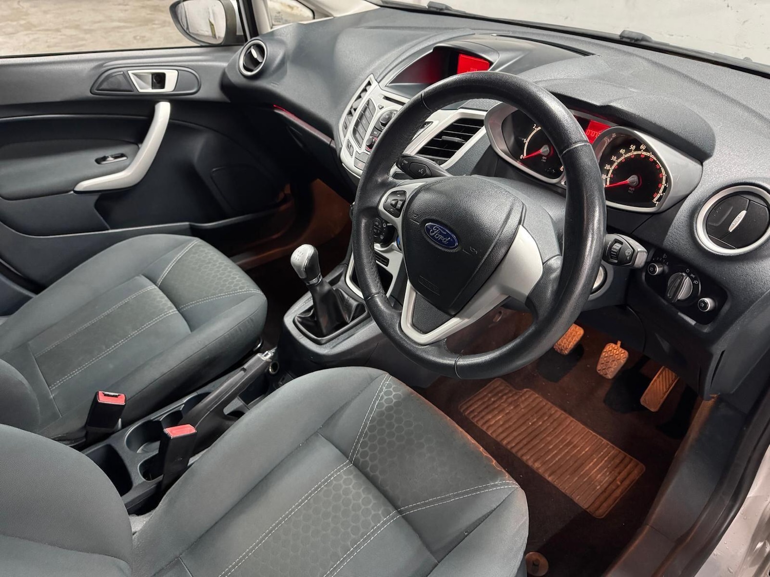 Used Ford Fiesta 2012 for sale - 76935833: Photo 15