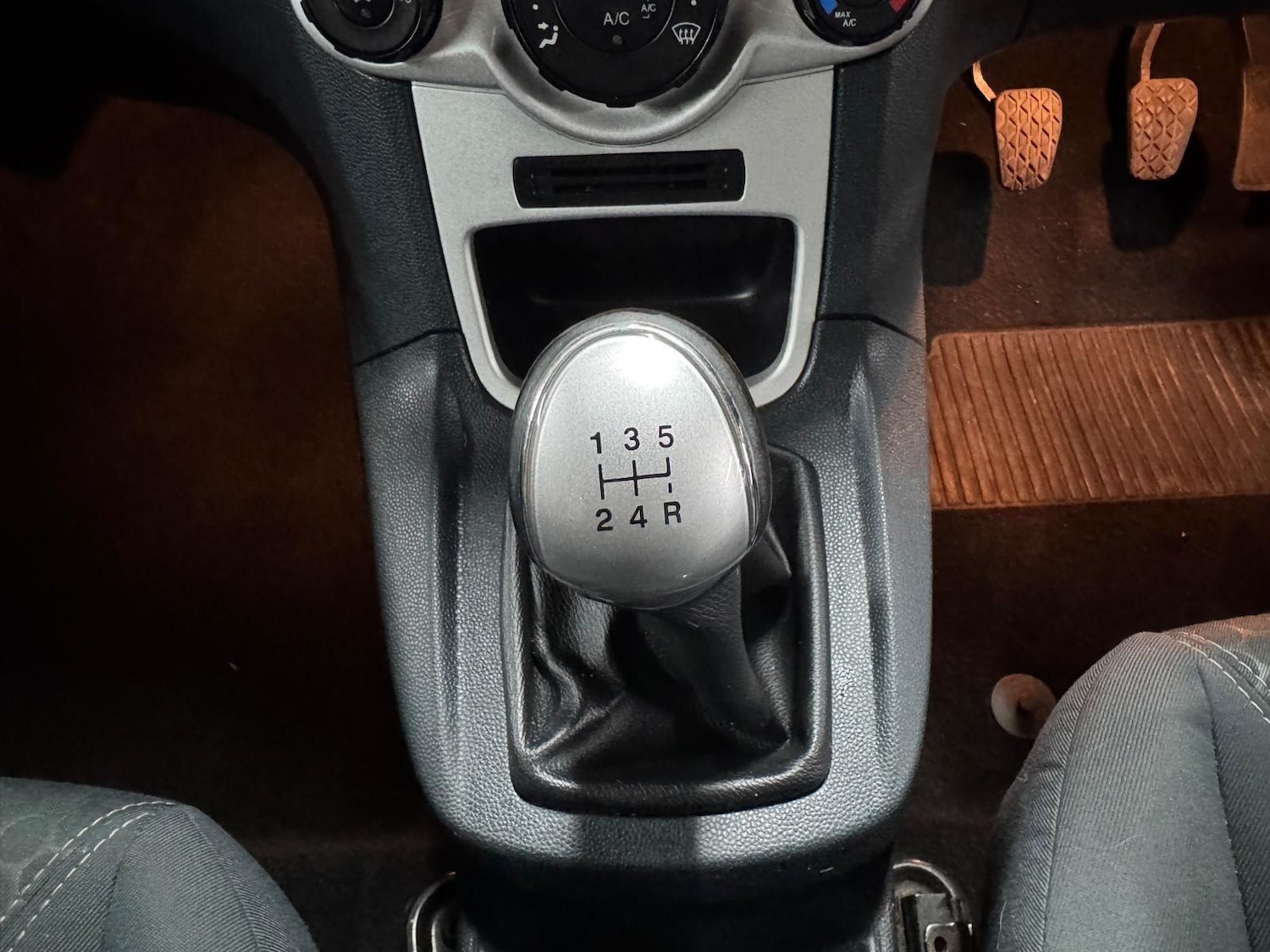 Used Ford Fiesta 2012 for sale - 76935833: Photo 17