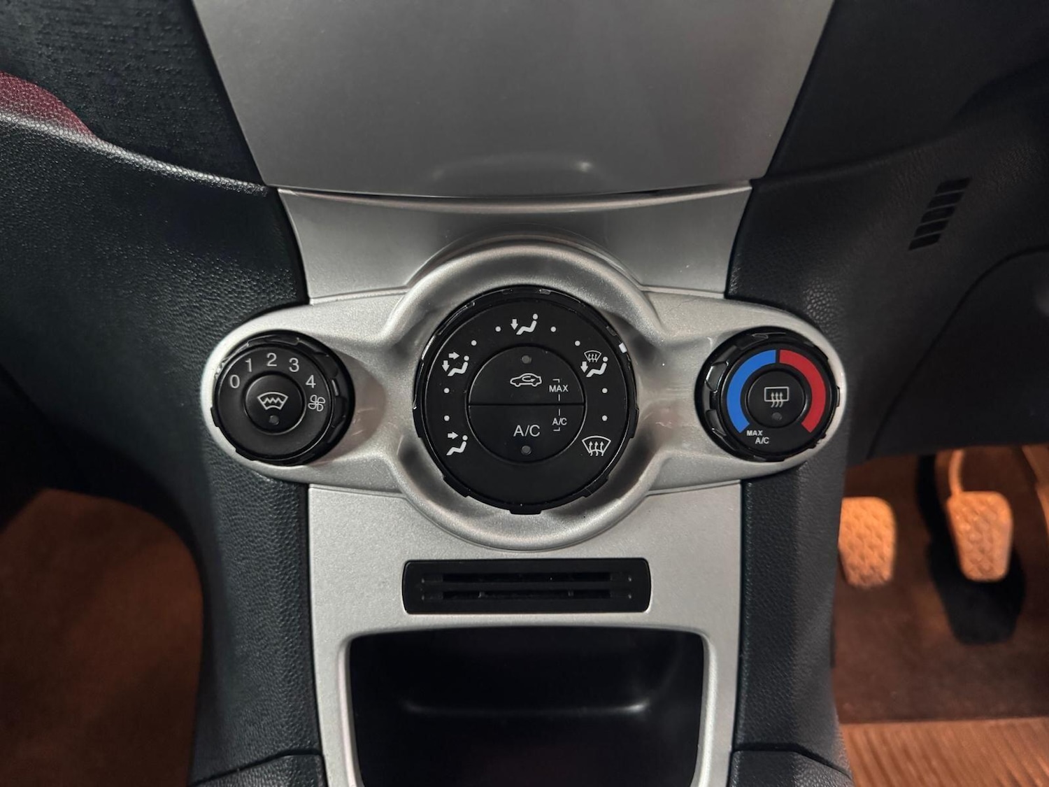 Used Ford Fiesta 2012 for sale - 76935833: Photo 19