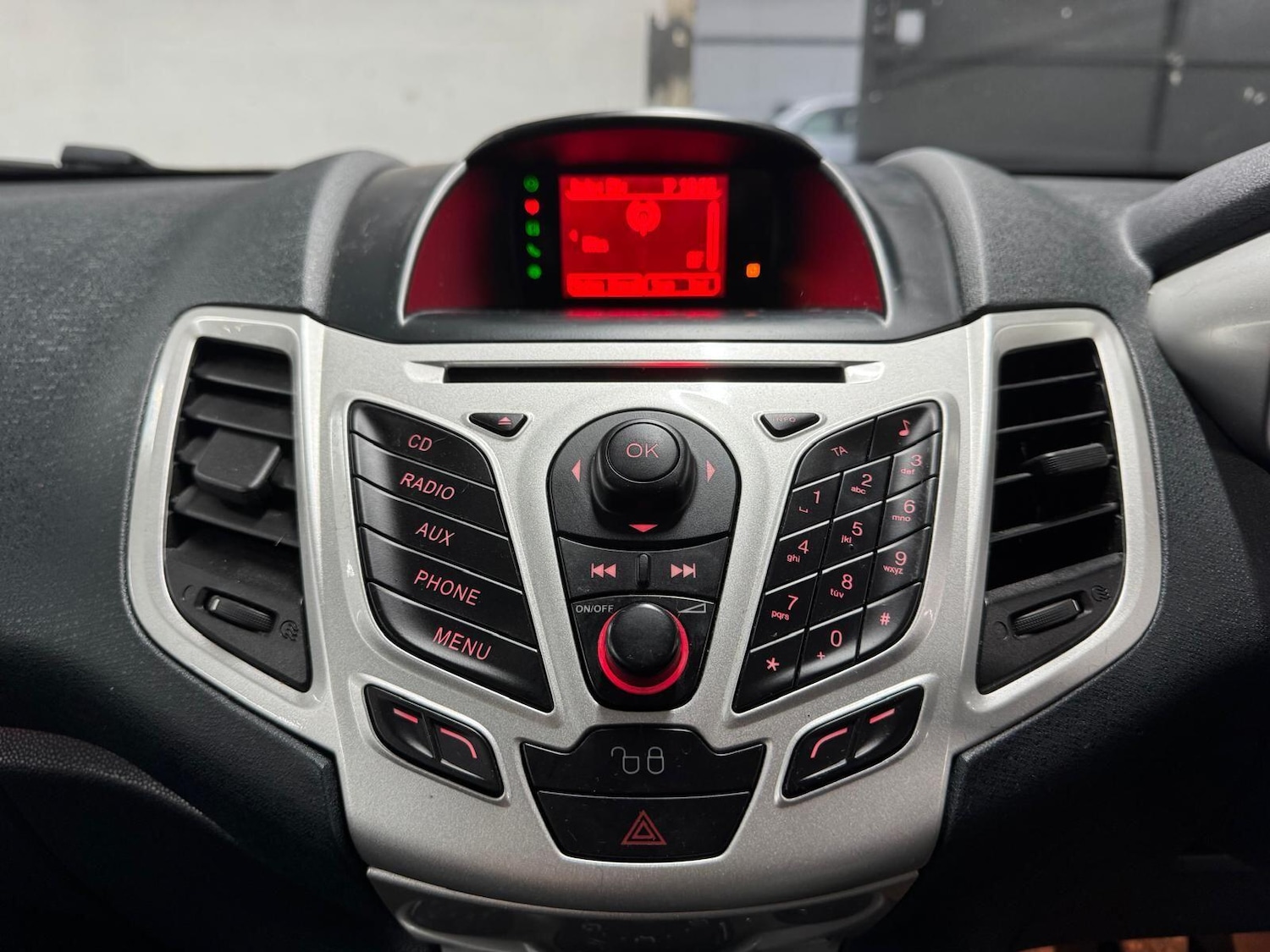 Used Ford Fiesta 2012 for sale - 76935833: Photo 20