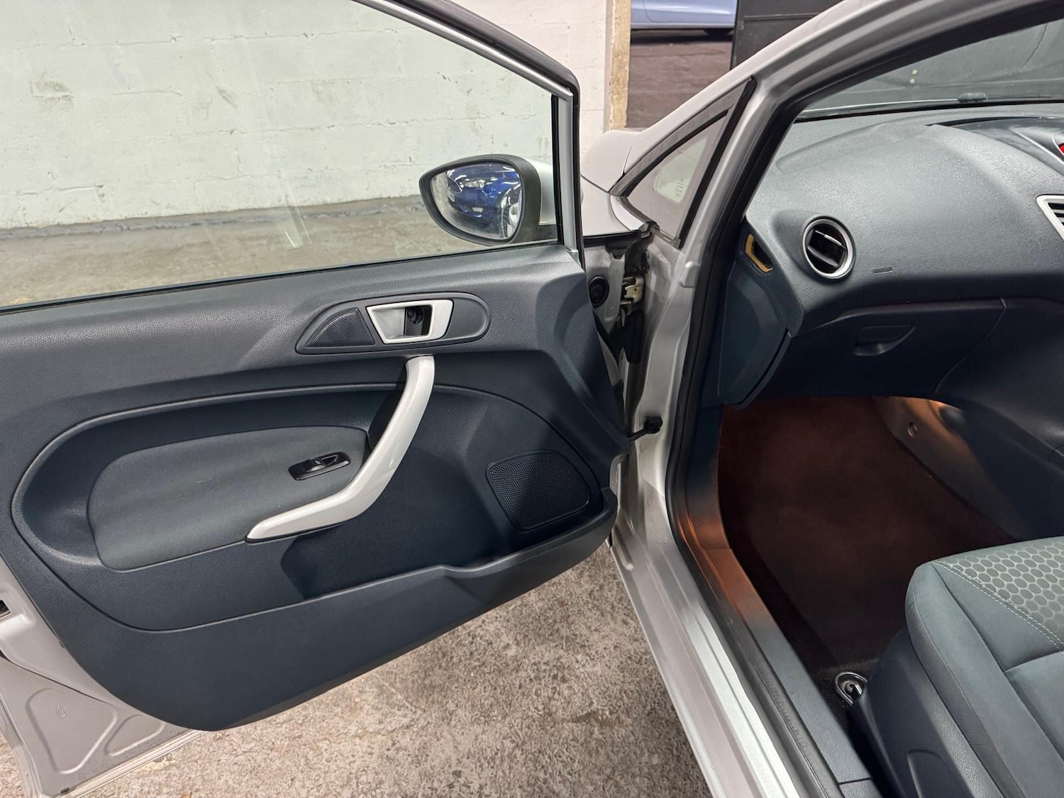 Used Ford Fiesta 2012 for sale - 76935833: Photo 37