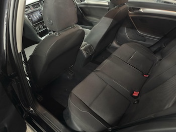 Used Volkswagen Golf 2017 for sale - 78823000: Photo