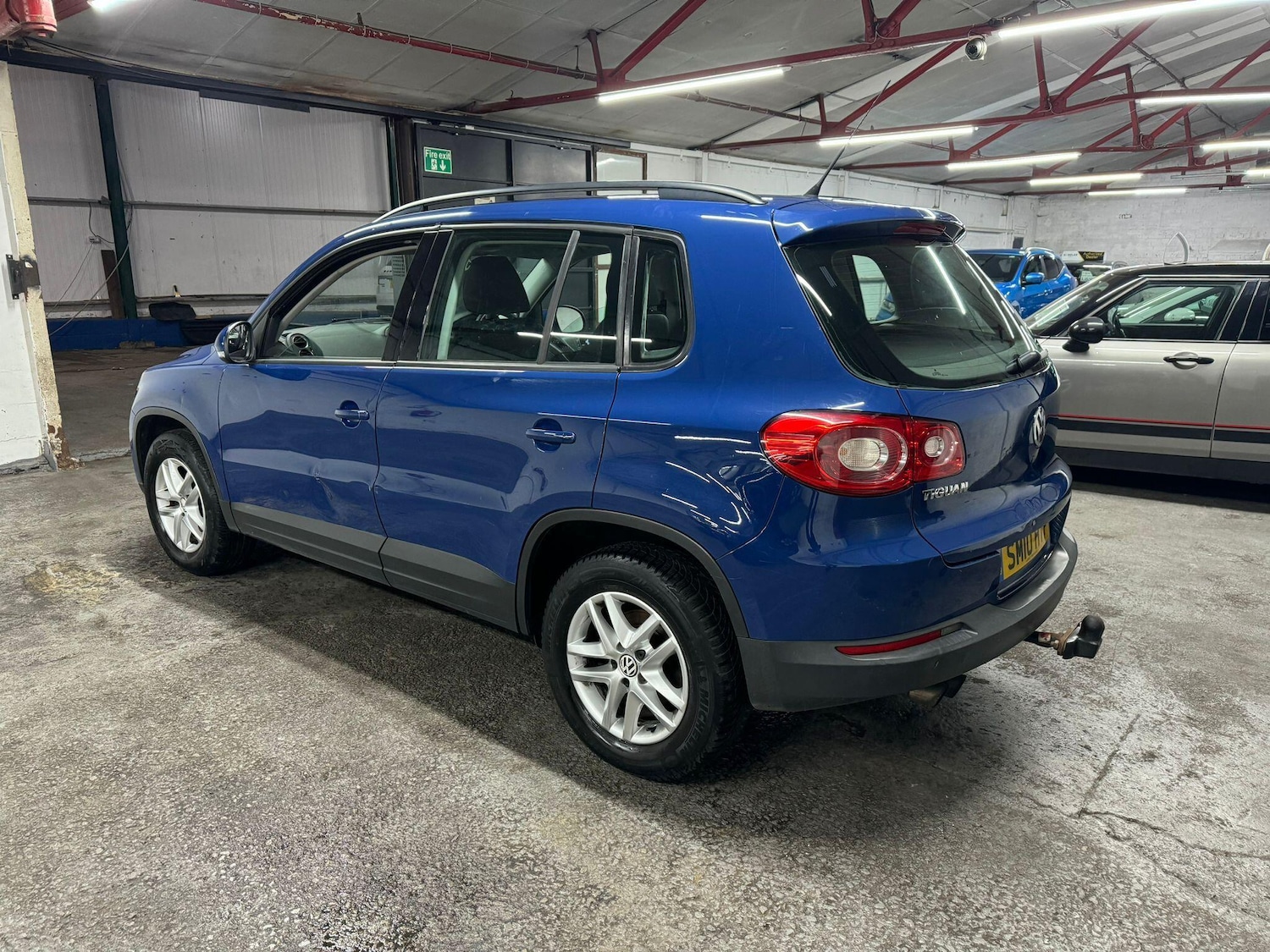 Used Volkswagen Tiguan 2010 for sale - 76484564: Photo 11