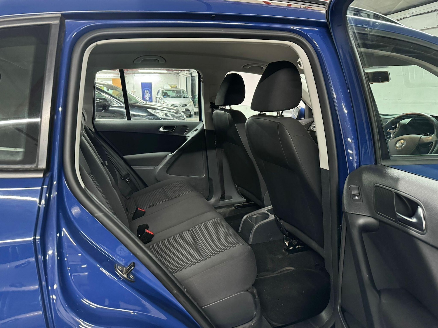 Used Volkswagen Tiguan 2010 for sale - 76484564: Photo 15