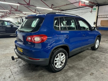 Used Volkswagen Tiguan 2010 for sale - 76484564: Photo
