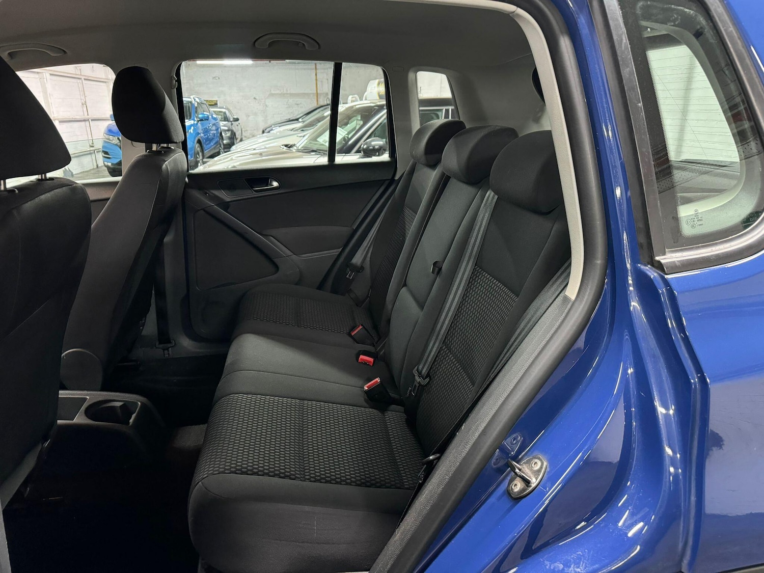 Used Volkswagen Tiguan 2010 for sale - 76484564: Photo 5