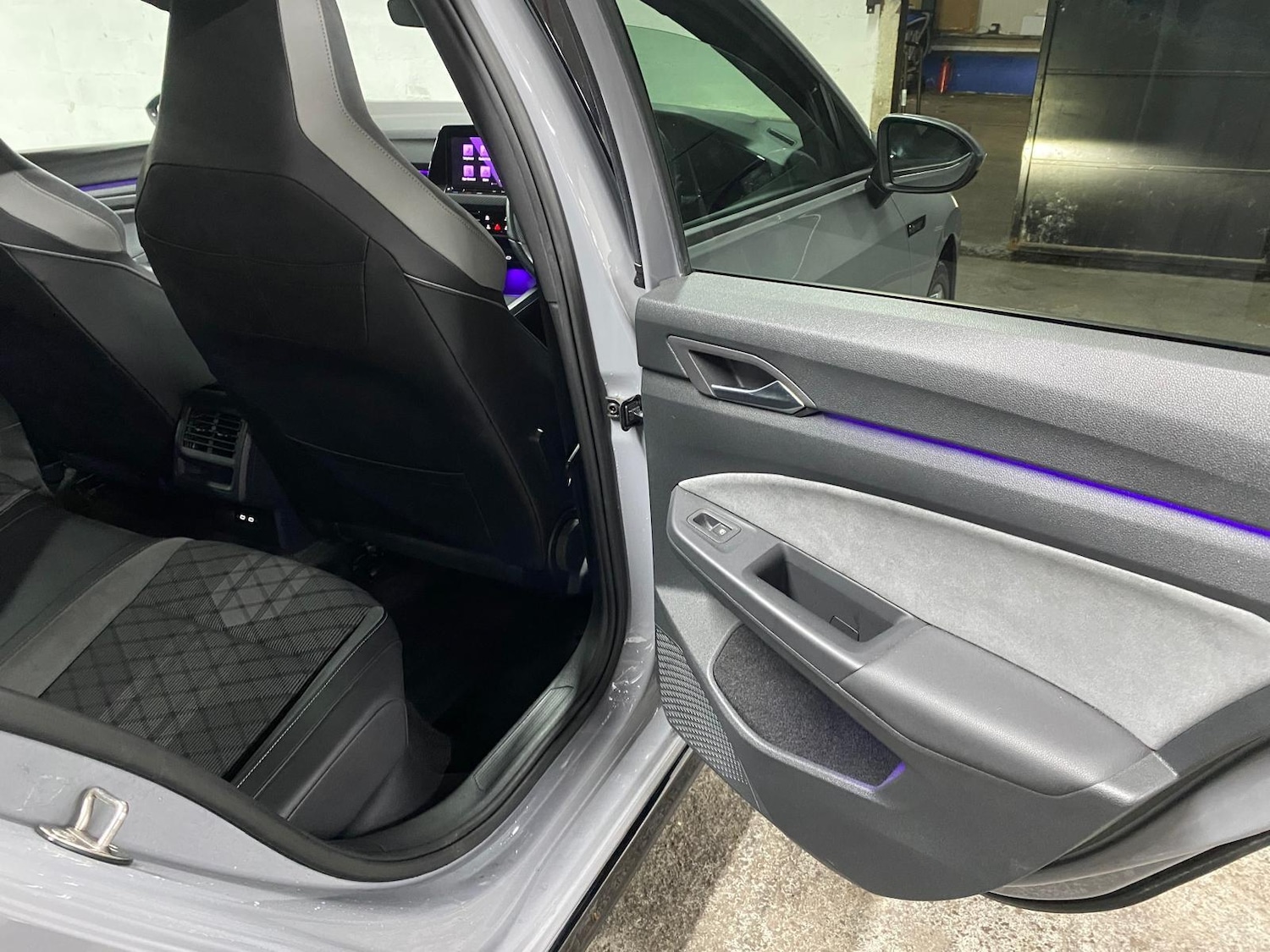 Used Volkswagen Golf 2021 for sale - 76425289: Photo 36