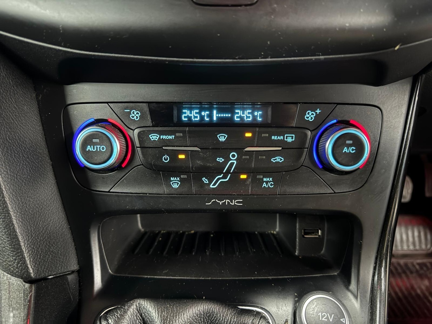 Used Ford Focus 2015 for sale - 76801118: Photo 21