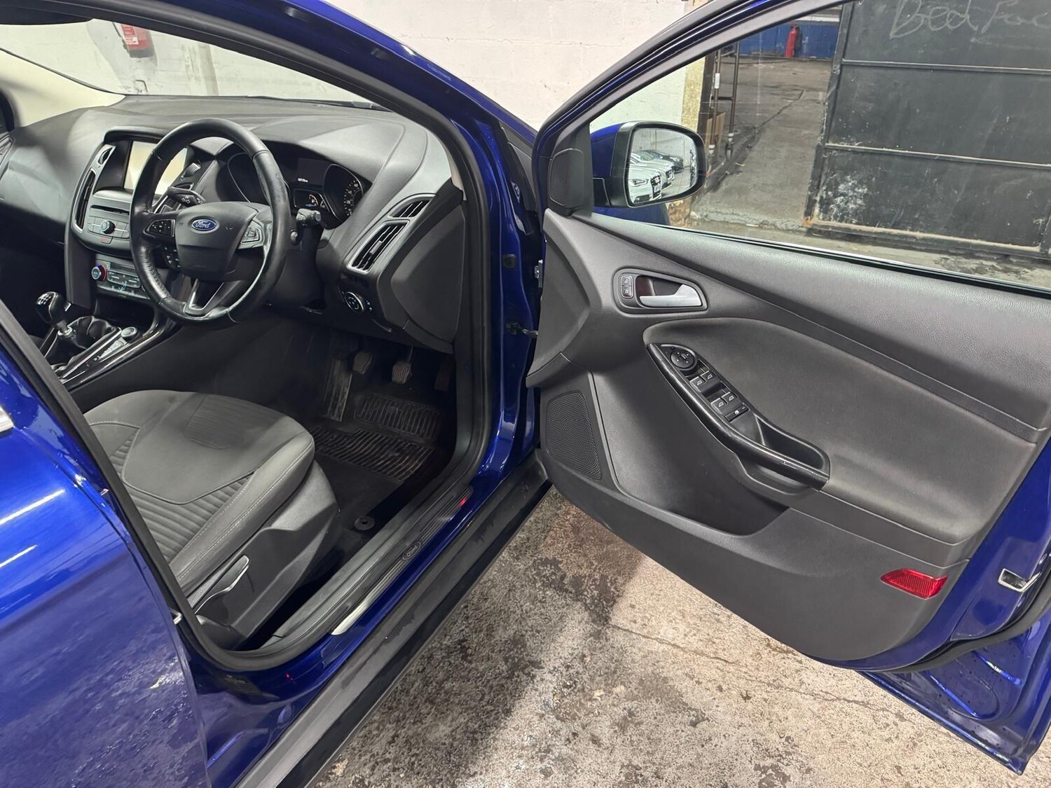 Used Ford Focus 2015 for sale - 76801118: Photo 27