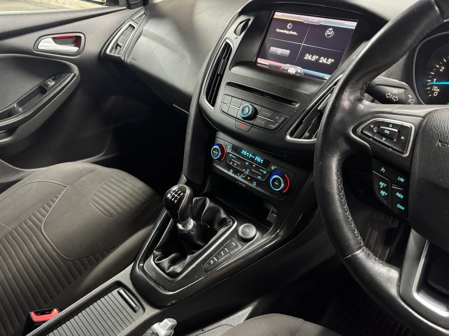 Used Ford Focus 2015 for sale - 76801118: Photo 42