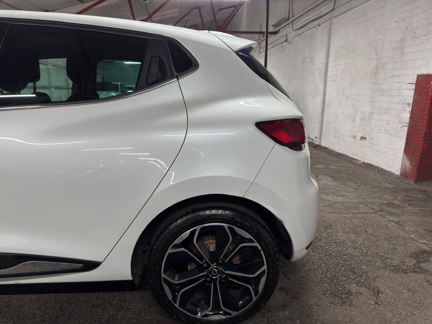 Used Renault Clio for sale - 78135871: Photo 32