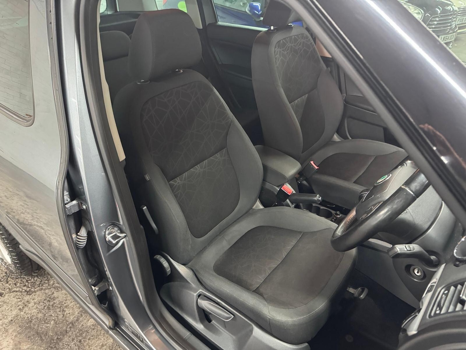 Used Skoda Yeti 2012 for sale - 77097930: Photo 43