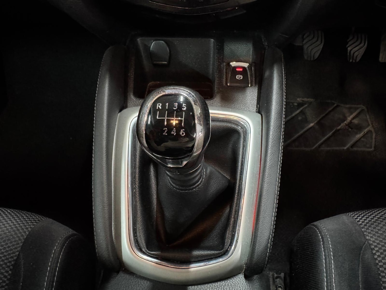 Used Nissan Qashqai 2015 for sale - 77993070: Photo 21