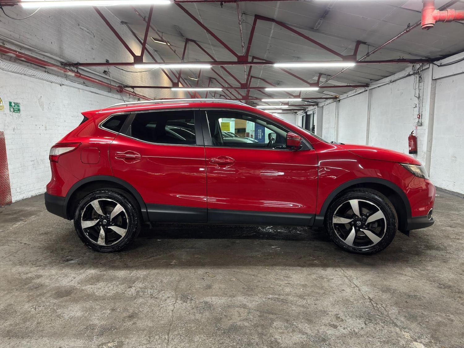 Used Nissan Qashqai 2015 for sale - 77993070: Photo 9