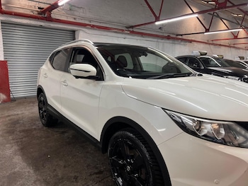 Used Nissan Qashqai 2015 for sale - 78772303: Photo