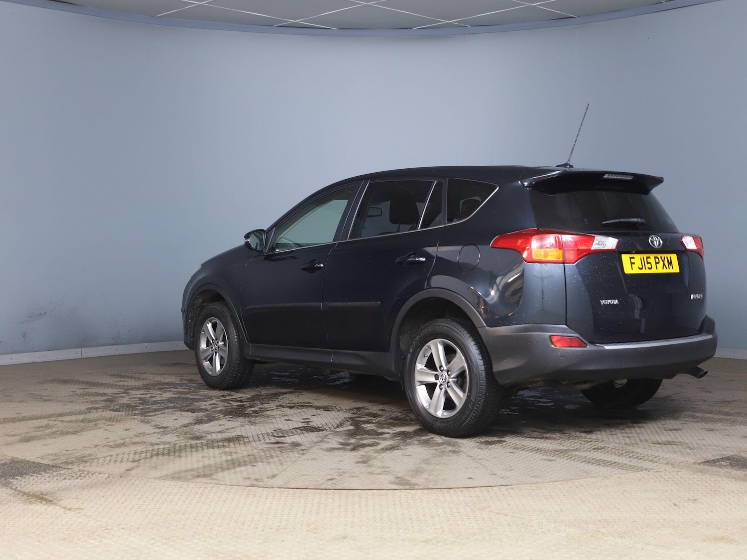 Used Toyota RAV4 for sale - 77496709: Photo 2